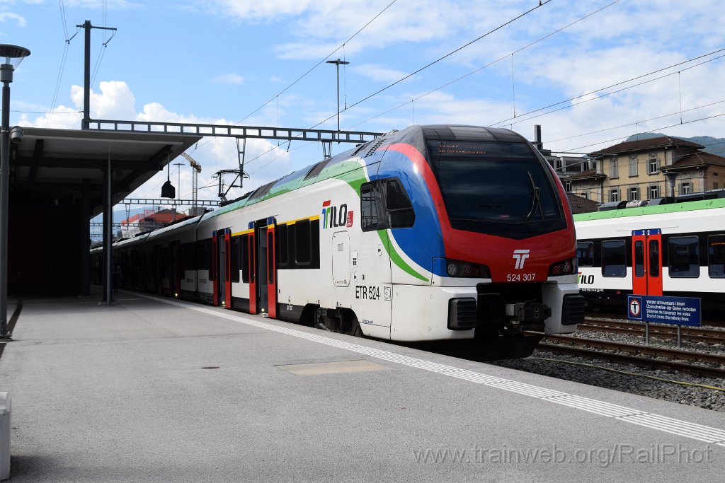 9737-0010-140525.jpg - SBB-CFF RABe 524.307 / Chiasso 14.5.2025