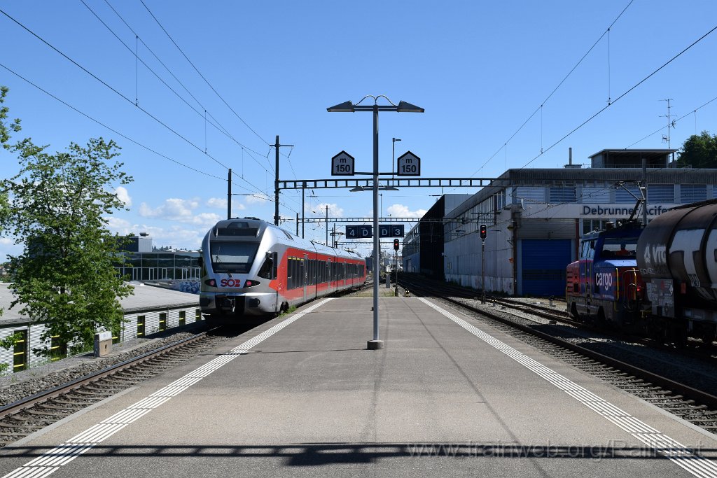 9753-0042-160525.jpg - SOB RABe 526.012 "Rigi Kulm" + SBB-CFF Eem 923.016-0 "Le Jorat" / St.Gallen-Haggen 16.5.2025