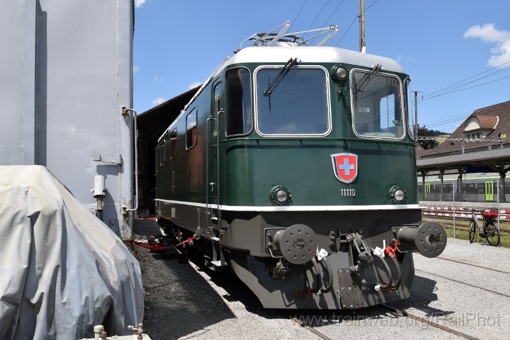 9758-0020-180525.jpg - EXCH Re 4/4" 11110 / Langnau im Emmental 18.5.2025