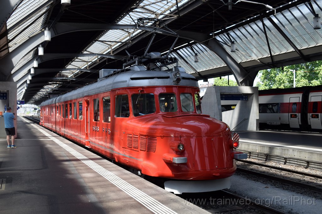 9829-0023-190625.jpg - SBB-CFF RAe 4/8 1021 / Zürich HB 19.6.2025