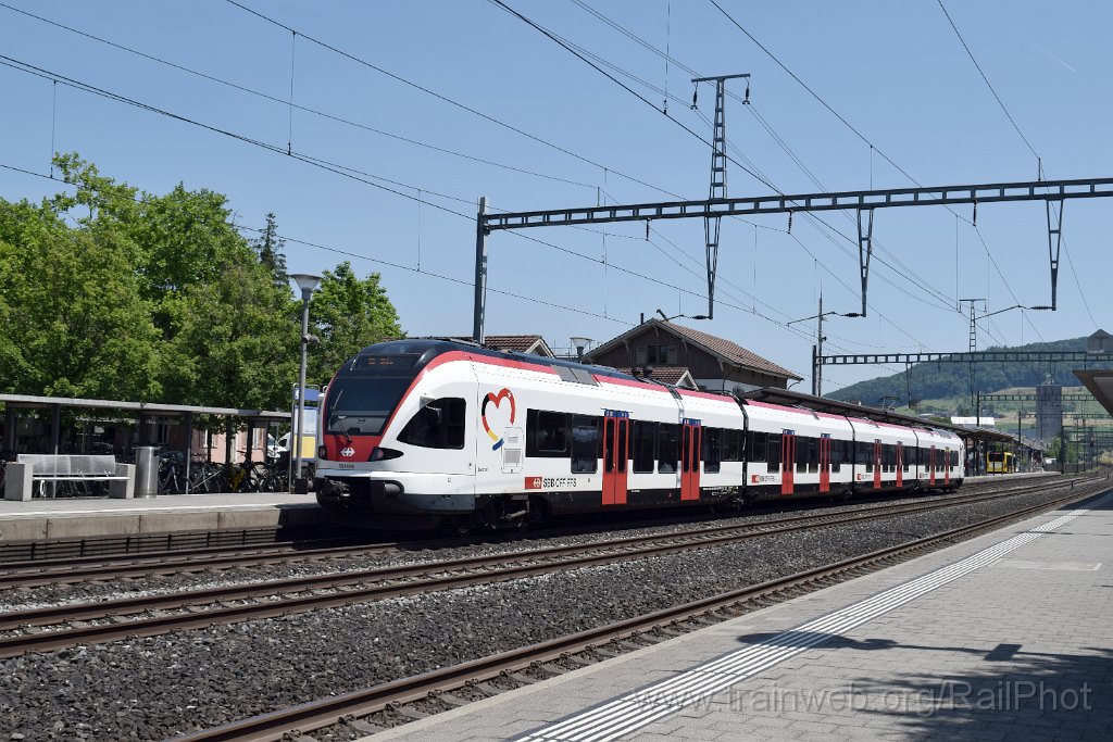 9830-0029-190625.jpg - SBB-CFF RABe 521.028 "Liestal" / Sissach 19.6.2025