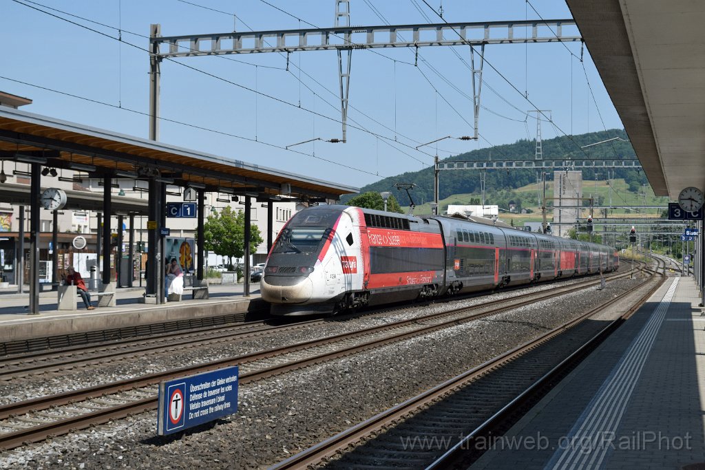 9837-0016-190625.jpg - SNCF TGV 310.047 / Sissach 19.6.2025