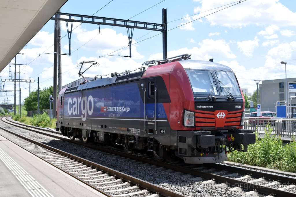 9879-0002-100725.jpg - SBB-CFF 193.066 / Buchs-Dällikon 10.7.2025