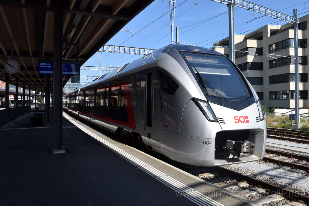 9879-0028-120725.jpg - SOB RABe 526.004-7 "Gurten" / Arth-Goldau 12.7.2025