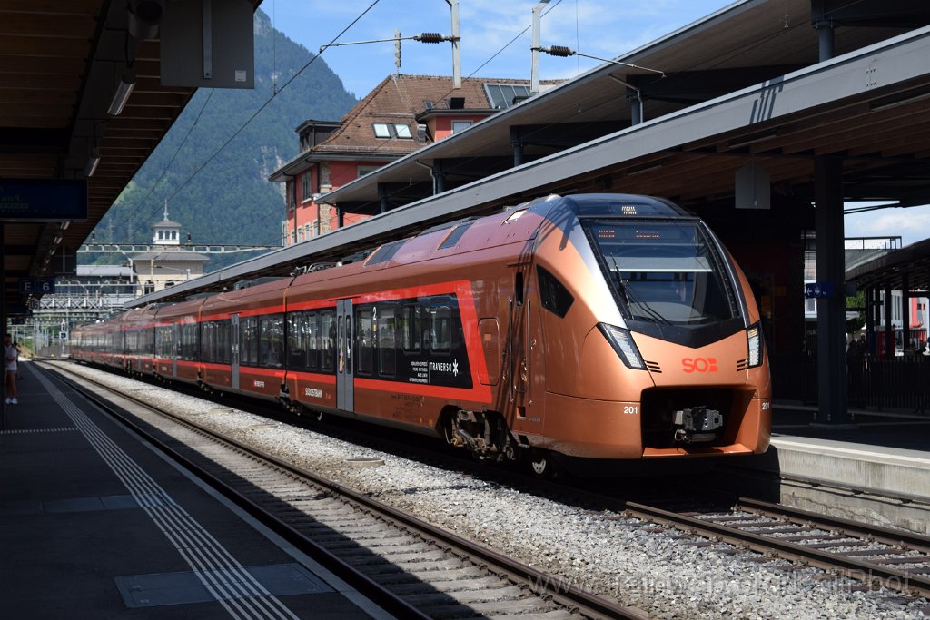 9881-0015-120725.jpg - SOB RABe 526.201-9 / Arth-Goldau 12.7.2025