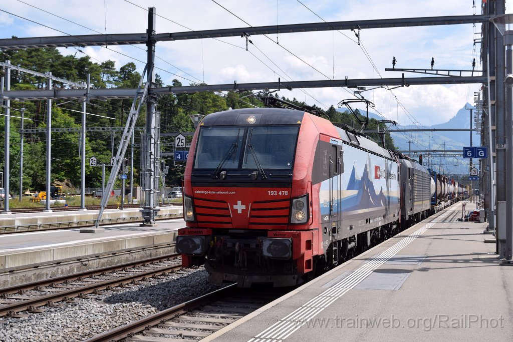 9883-0027-120725.jpg - SBB-CFF 193.478-5 "Gottardo" + Beacon ES 64 F4-095 / Arth-Goldau 12.7.2025