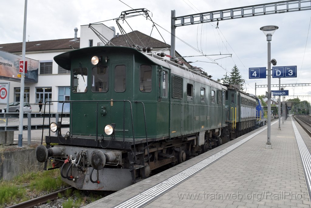 9896-0049-160725.jpg - Swisstrain Be 4/4 171 + Ae 4/7 11010 + Bm 840.411-3 "Eugen" / Sissach 16.7.2025