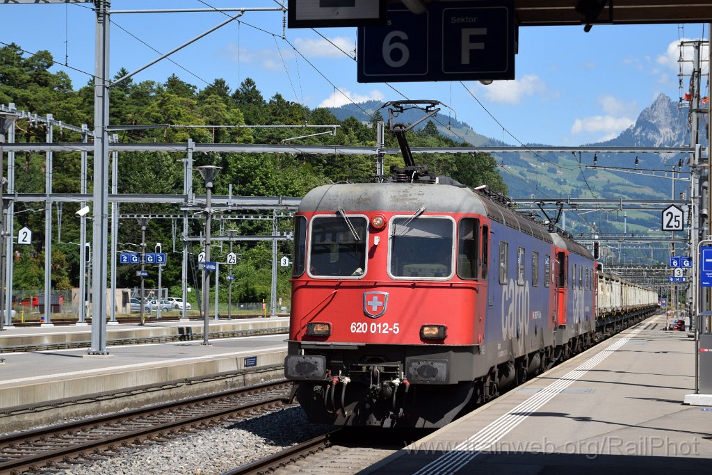 9902-0026-180725.jpg - SBB-CFF Re 620.012-5 "Regensdorf" + Re 620.014-1 "Meilen" / Arth-Goldau 18.7.2025