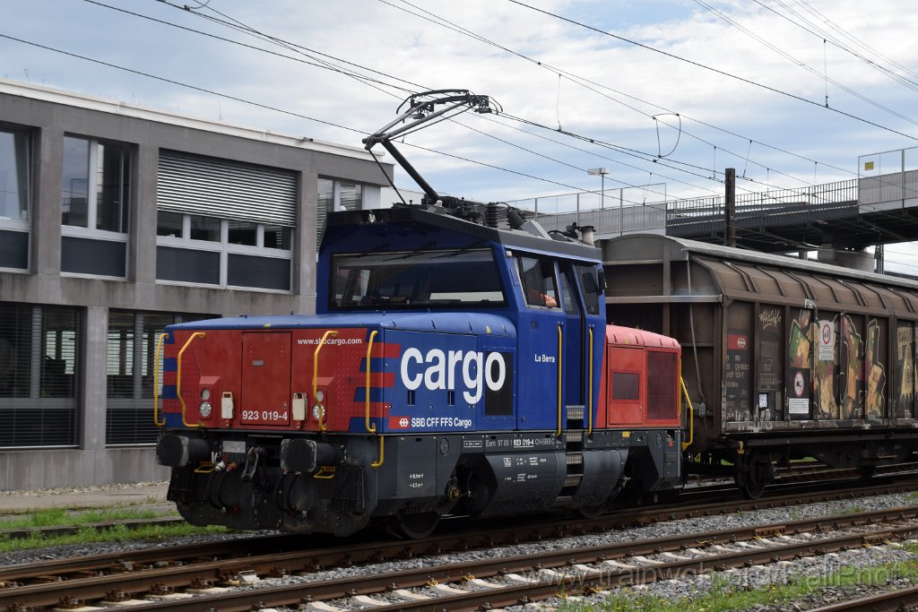 9928-0006-050825.jpg - SBB-CFF Eem 923.019-4 "La Berra" / St.Margrethen 5.8.2025