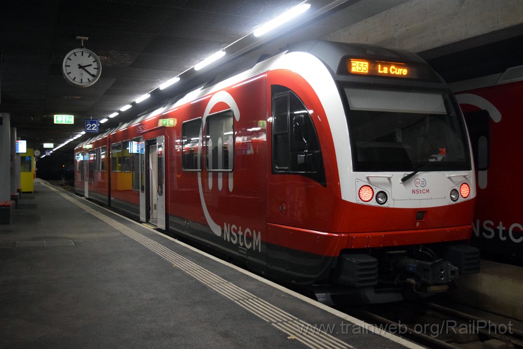 9950-0037-190825.jpg - NStCM ABe 4/8 9 / Nyon 19.8.2025