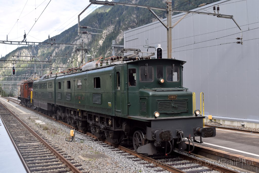 10019-0026-140925.jpg - SBB-CFF Ce 6/8" 14253 + Ae 8/14 11801 / Göschenen 14.9.2025