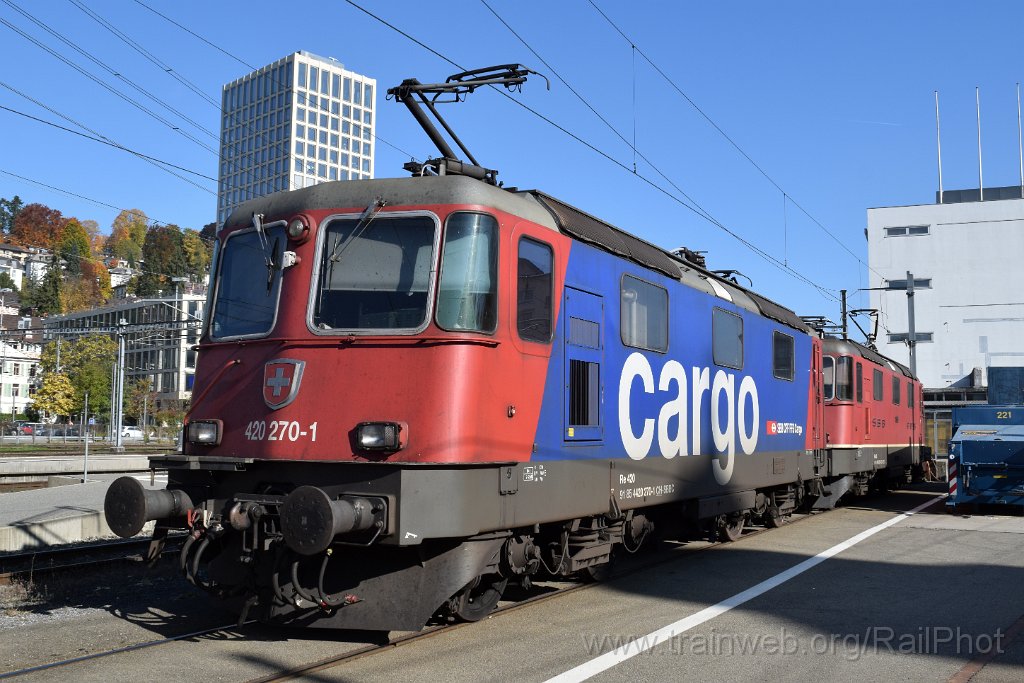 10076-0049-181025.jpg - SBB-CFF Re 420.270-1 + Re 4/4" 11331 / St.Gallen HB 18.10.2025