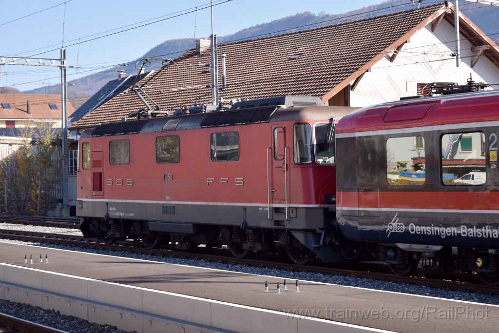 10111-0021-081125.jpg - OeBBH Re 4/4"' 11350 / Balsthal 8.11.2025