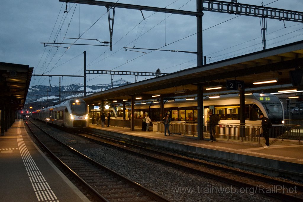 10123-0027-191125.jpg - Thurbo RABe 526.743-0 + RABe 526.726-5 "Rorschacherberg / Rorschach" + SOB RABe 526.013 "Vilan" / Wattwil 19.11.2025