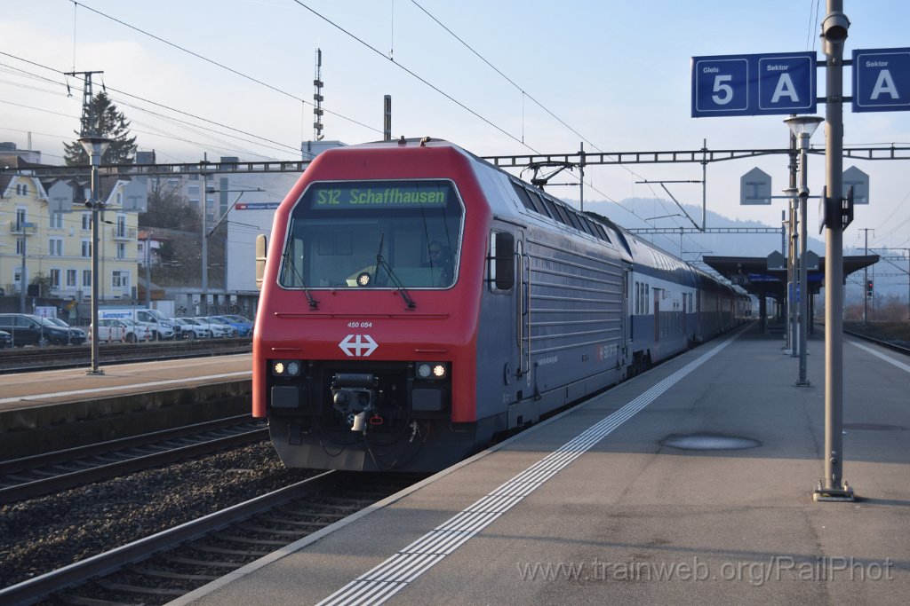 10129-0046-021225.jpg - SBB-CFF Re 450.054-2 "Oberglatt" / Killwangen-Spreitenbach 2.12.2025
