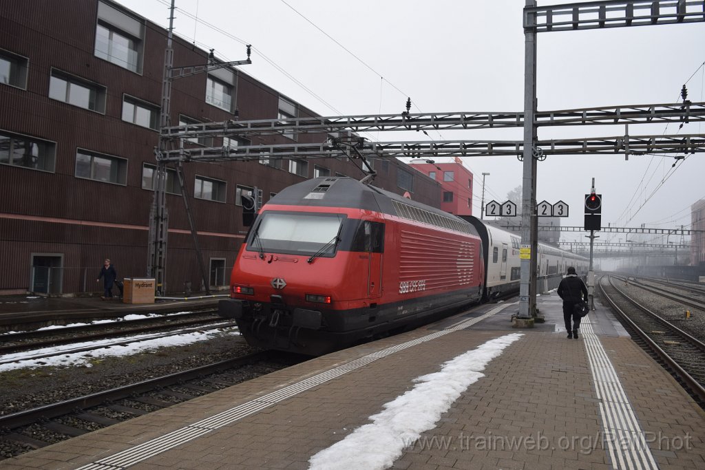 10171-0022-160126.jpg - SBB-CFF Re 460.084-7 "Helvetia" / Rotkreuz 16.1.2026