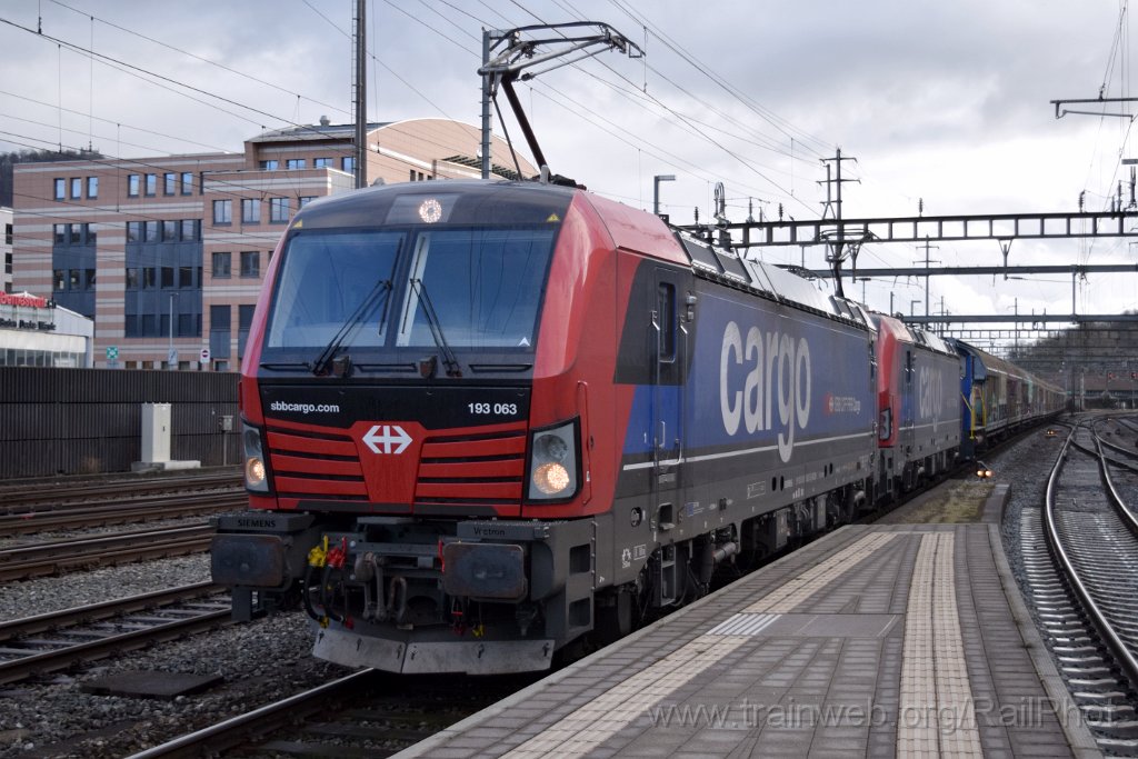 10193-0009-060226.jpg - SBB-CFF 193.063 + 193.067 + Tm 232.216-2 / Olten 6.2.2026