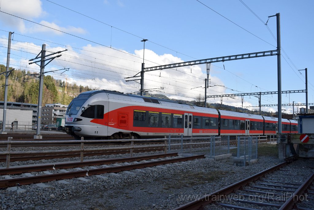 10239-0030-120326.jpg - SOB RABe 526.045-0 "Federispitz" / Wattwil 12.3.2026