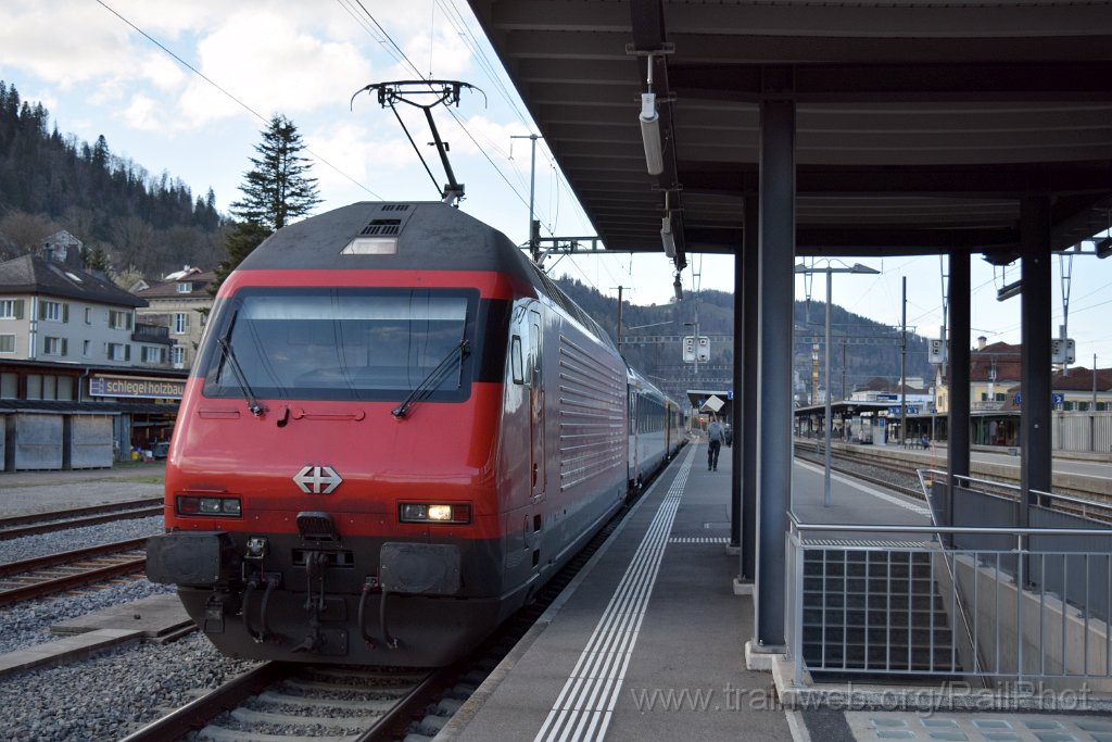 10240-0019-120326.jpg - SBB-CFF Re 460.060-7 "Val-de-Travers" + A (VU IV) 146 + X 108 "RailCom" + Bt (IC) 50 85 28-94 939-1 / Wattwil 12.3.2026