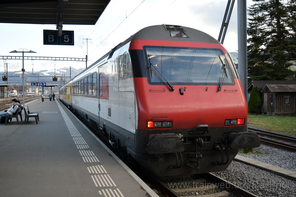 10240-0034-120326.jpg - SBB-CFF Bt (IC) 50 85 28-94 939-1 + X 108 "RailCom" + A (VU IV) 146 + Re 460.060-7 "Val-de-Travers" / Wattwil 12.3.2026