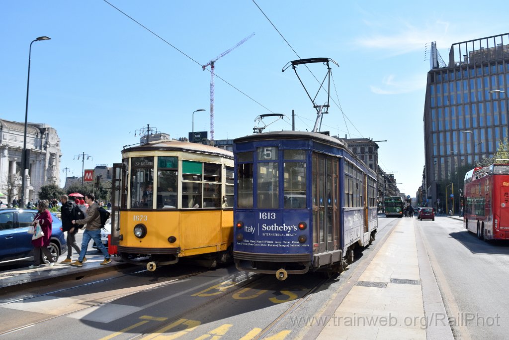 10255-0008-280326.jpg - ATM 1673 + 1613 "Sotheby's" / Stazione Centrale Piazza Duca D'Aosta 28.3.2026