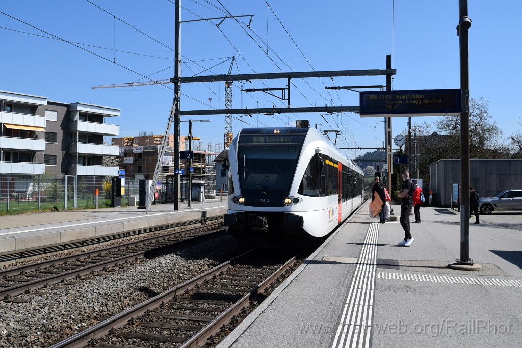 10266-0050-110426.jpg - Thurbo RABe 526.708-3 ''Steinach'' / St.Gallen-Winkeln 11.4.2026