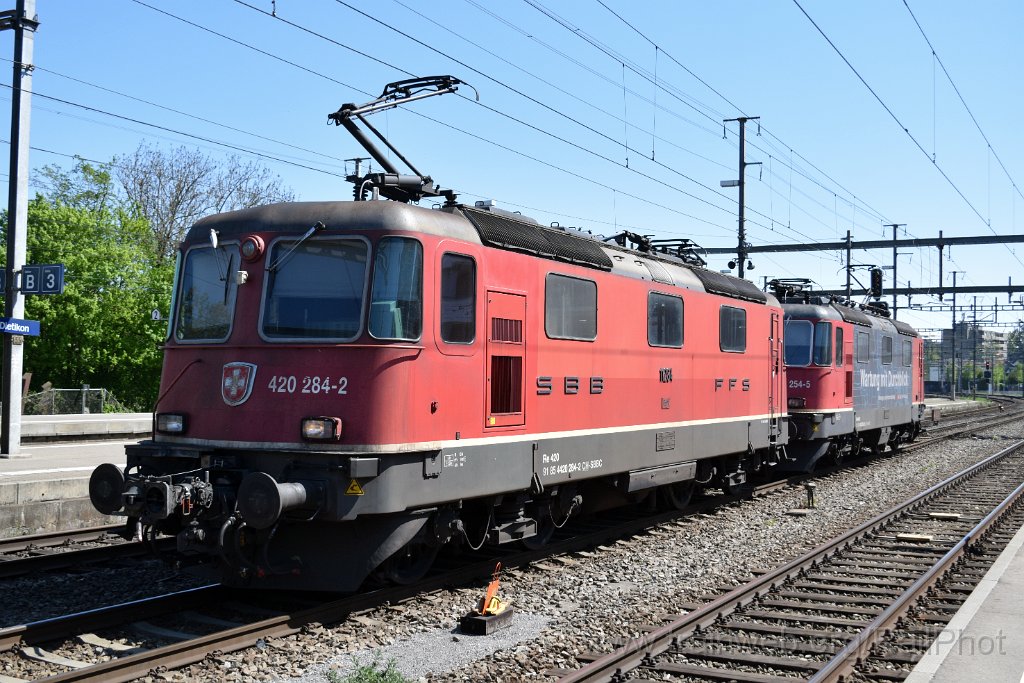 10288-0048-220426.jpg - SBB-CFF Re 420.254-5 ''Wartung mit Durchblick'' + Re 4/4'' 11284 / Dietikon 22.4.2026