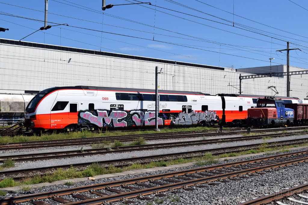 10430-0002-190826.jpg - ÖBB 4734.109 + SBB-CFF Eem 923.018-6 "Lucy" / St.Margrethen 19.8.2026