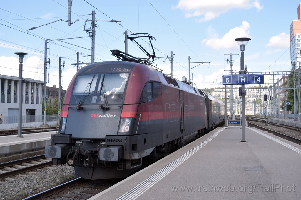 10442-0012-220826.jpg - ÖBB 1116.217 "Spirit of Switzerland" / Winterthur 22.8.2026