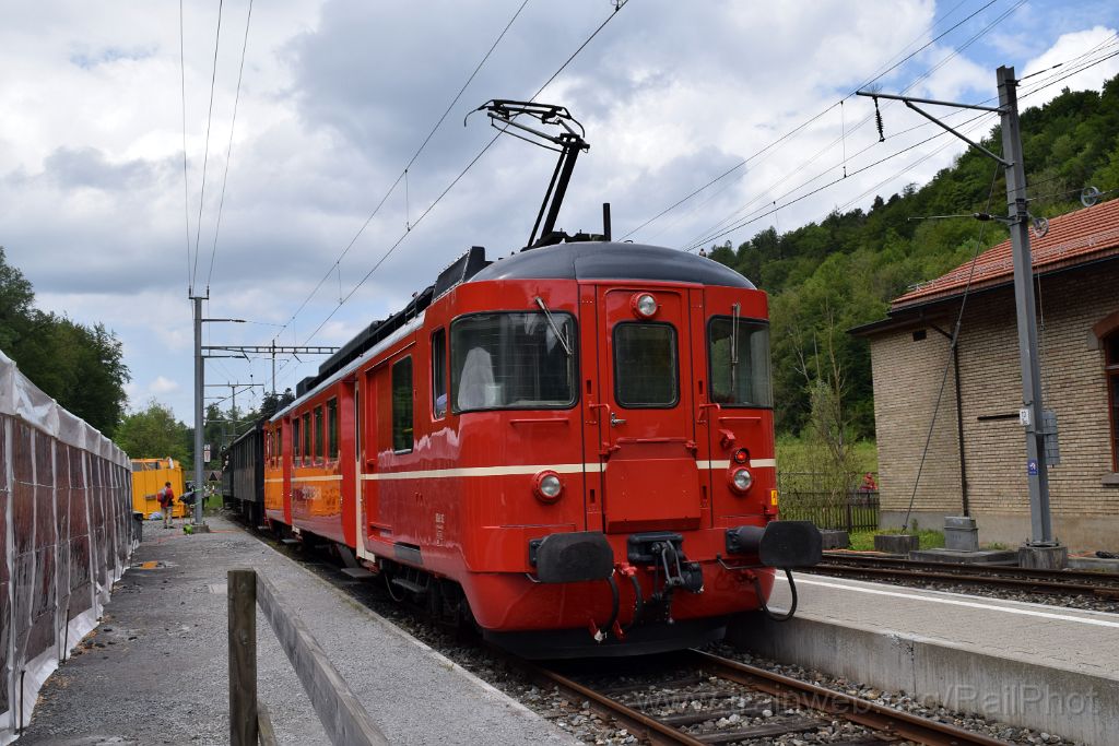 3897-0034-150516.jpg - ZMB BDe 4/4 92 "Horgen" / Sihlwald 15.5.2016