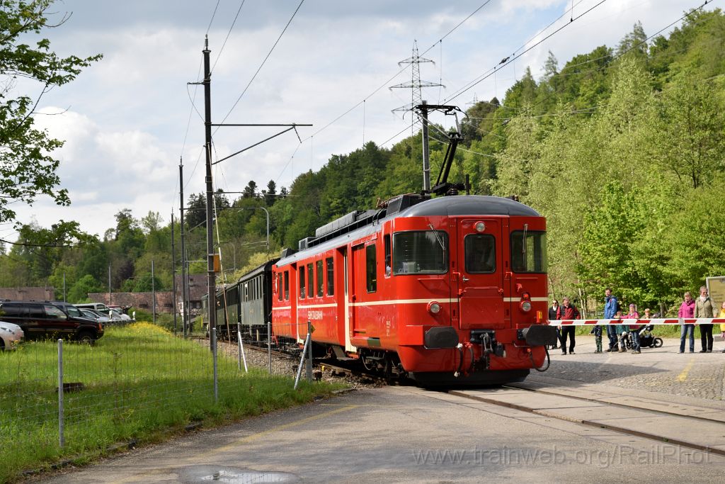 3901-0011-150516.jpg - DVZO Be 4/4 15 + ZMB BDe 4/4 92 "Horgen" / Sihlwald 15.5.2016