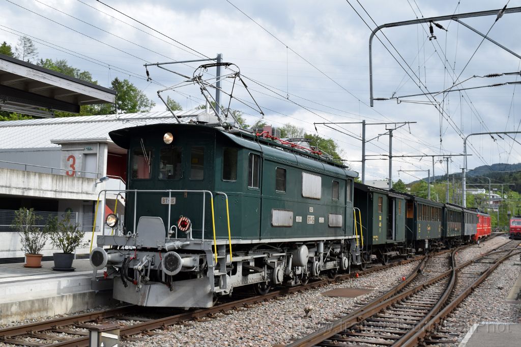 3904-0023-150516.jpg - ZMB BDe 4/4 92 "Horgen" + DVZO Be 4/4 15 / Langnau-Gattikon 15.5.2016