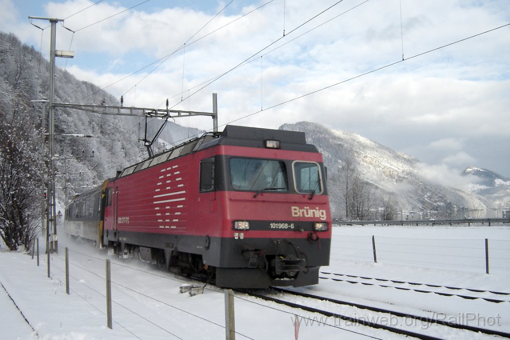 1011-0050-140205.jpg - SBB-Brünig HGe 101.968-6 ''Ringgenberg'' / Alpnachstad 14.2.2005