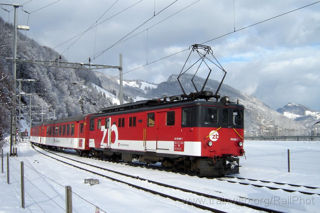 1012-0005-140205.jpg - ZB De 110.000-7 / Alpnachstad 14.2.2005