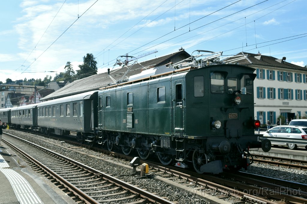10045-0035-280925.jpg - SBB-CFF De 4/4 1679 / Wädenswil 28.9.2025