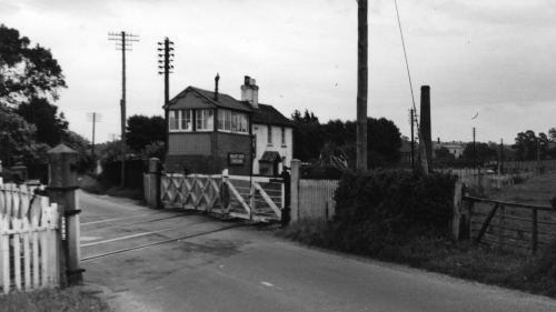 A view of Bailey Gate Crossing looking south