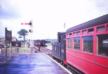 Bere Alston station branch platform and signal