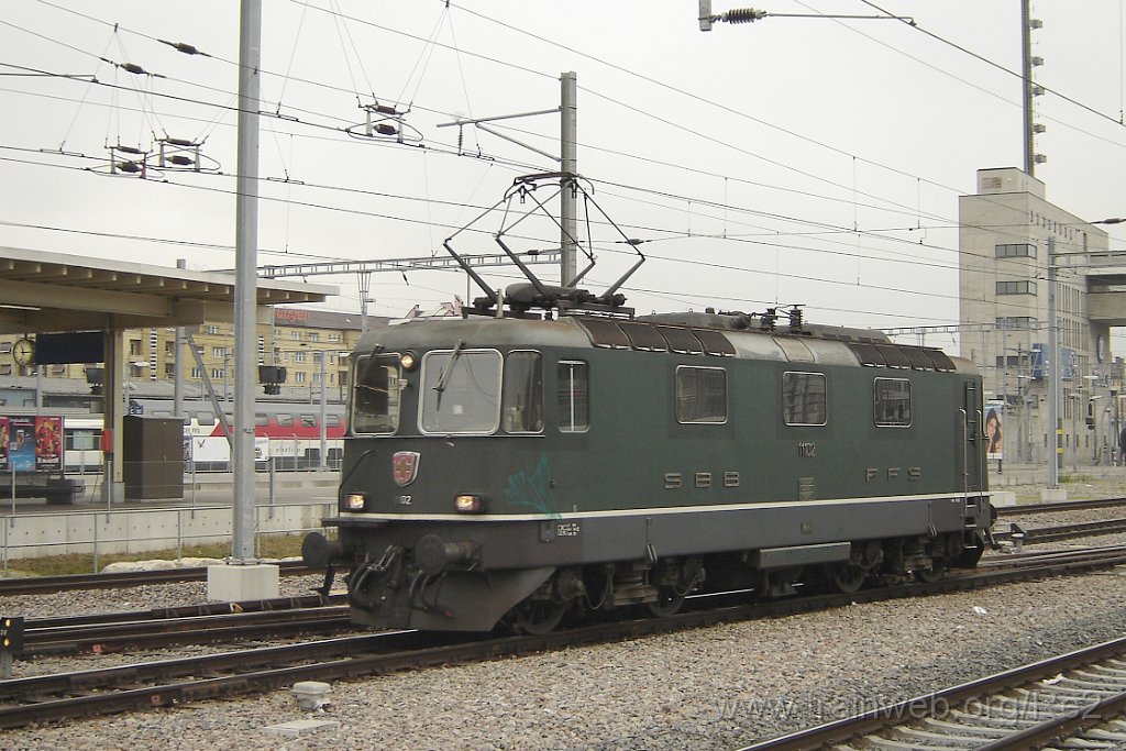 0996-0027-041204.jpg - SBB-CFF Re 4/4'' 11102 / Zürich HB 4.12.2004