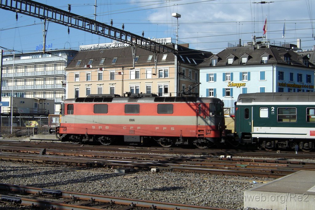 1021-0047-190305.jpg - SBB-CFF Re 4/4'' 11106 / Zürich HB 19.3.2005