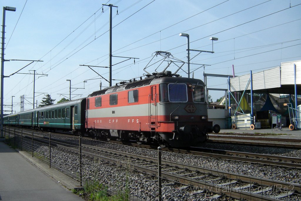 1048-0003-190505.jpg - SBB-CFF Re 4/4'' 11108 / Uster 19.5.2005