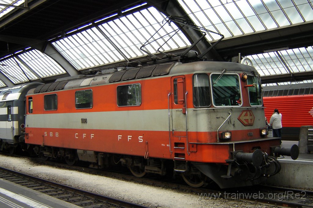 1187-0023-040606.jpg - SBB-CFF Re 4/4'' 11108 / Zürich HB 4.6.2006