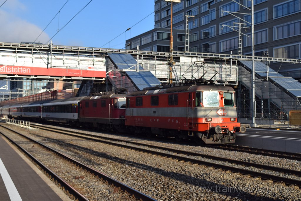 5133-0006-041018.jpg - SBB-CFF Re 4/4'' 11108 (Re 420.108-3)  (Re 91 85 4 420 108-3 CH-SBB) + SBB-CFF Re 4/4'' 11299 (Re 420.299-0)  (Re 91 85 4 420 299-0 CH-SBB) / Zürich-Altstetten 4.10.2018
