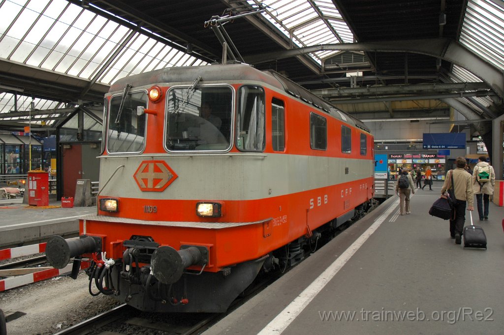 1565-0047-240908.jpg - SBB-CFF Re 4/4'' 11109 / Zürich HB 24.9.2008