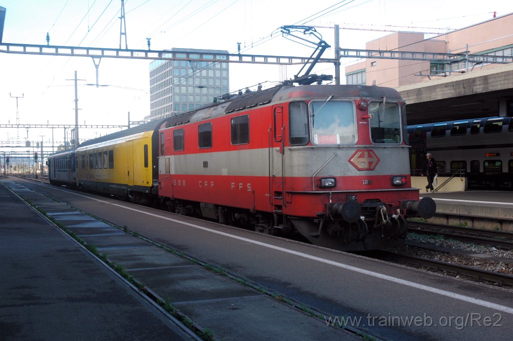 3370-0012-171014.jpg - SBB-CFF BDt 988 (50 85 82-33 988-5 CH-SBB) + SBBI X 108 ''Voiture de mesures radio / RailCom'' (60 85  99-90 108-9 CH-SBBI) + SBB-CFF Re 4/4'' 11109 / Zürich-Altstetten 17.10.2014