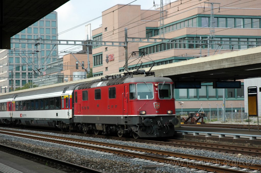 3272-0017-220914.jpg - SBB-CFF Re 4/4'' 11111 / Zürich-Altstetten 22.9.2014