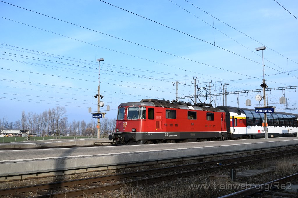4841-0017-060218.jpg - SBB-CFF Re 4/4'' 11111 (Re 420.111-7)  (Re 91 85 4 420 111-7 CH-SBB) / Pfäffikon SZ 6.2.2018