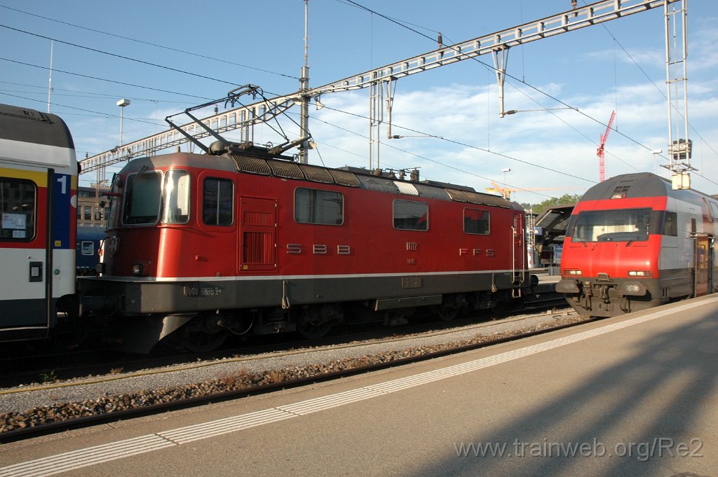 3582-0012-050615.jpg - SBB-CFF Re 4/4'' 11112 + SBB-CFF Bt (IC Dst) 908 (Bt 50 85 26-94 908-8 CH-SBB) / Zürich HB 5.6.2015