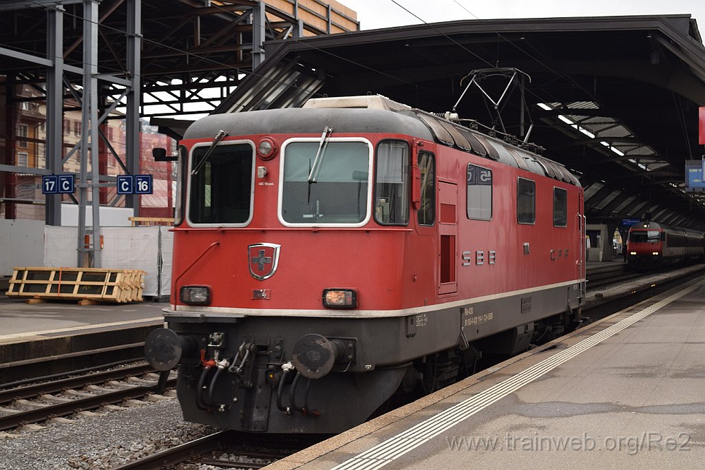 5387-0035-090419.jpg - SBB-CFF Re 4/4'' 11114 (Re 420.114-1)  (Re 91 85 4 420 114-1 CH-SBB) / Zürich HB 9.4.2019