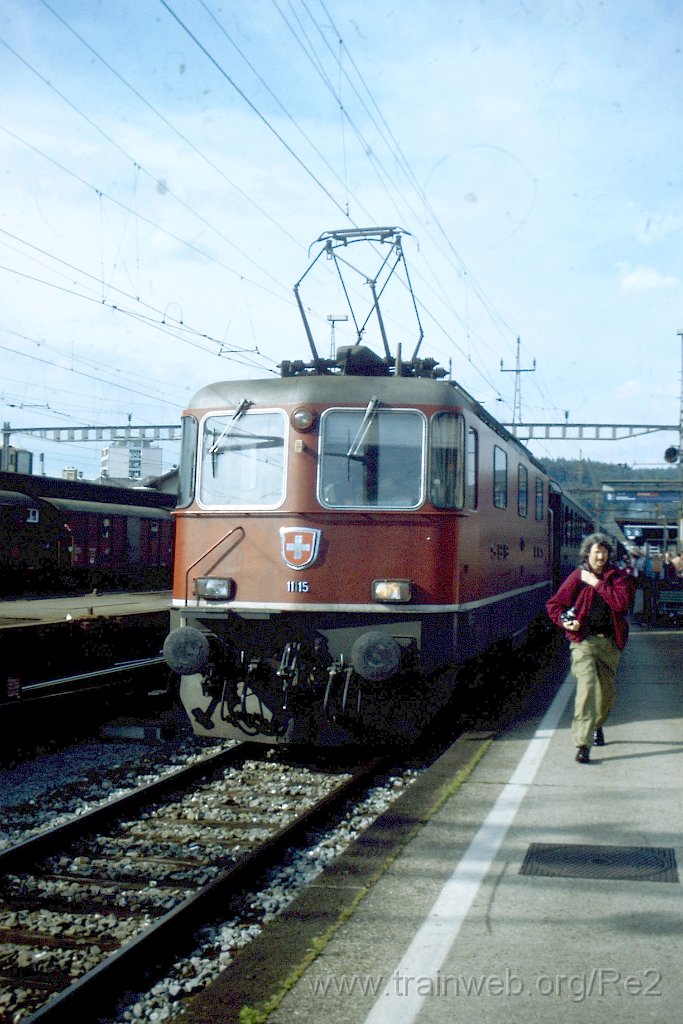 0676-0011.jpg - SBB-CFF Re 4/4'' 11115 / Brugg 29.6.1997