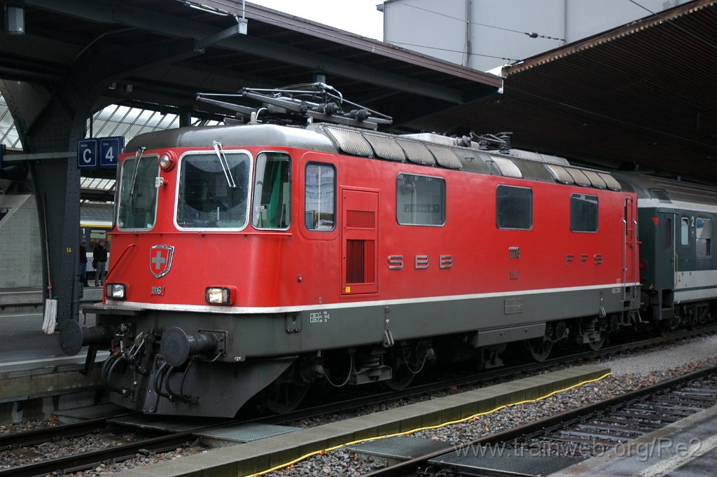 1803-0021-121209.jpg - SBB-CFF Re 4/4'' 11116 / Zürich HB 12.12.2009